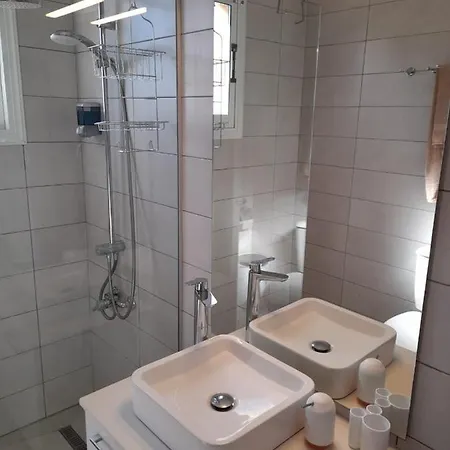 Chill And Joy * Paralimni