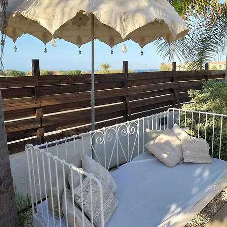 Chill And Joy Villa Paralimni