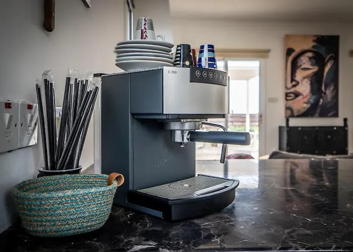 Chill And Joy * Παραλίμνι